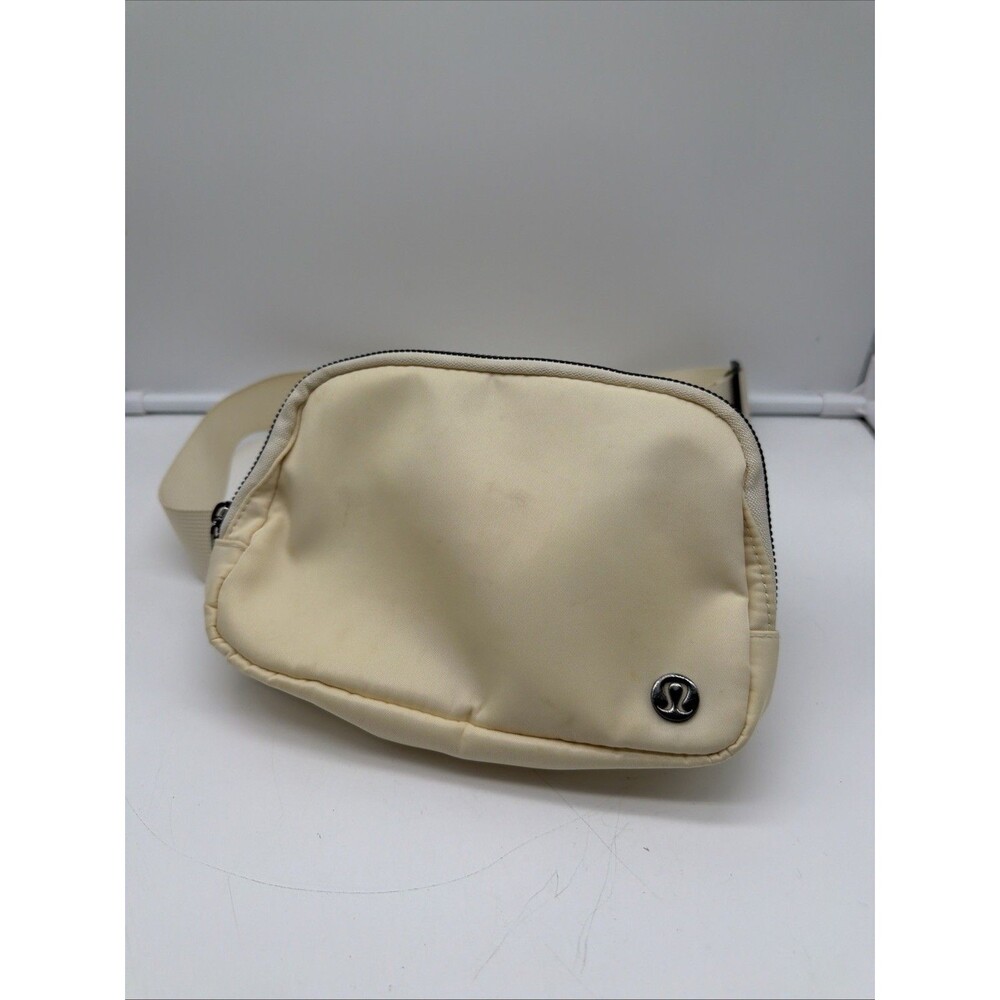 Lululemon Everywhere Belt Bag Cream- Logo and Silver Hardware